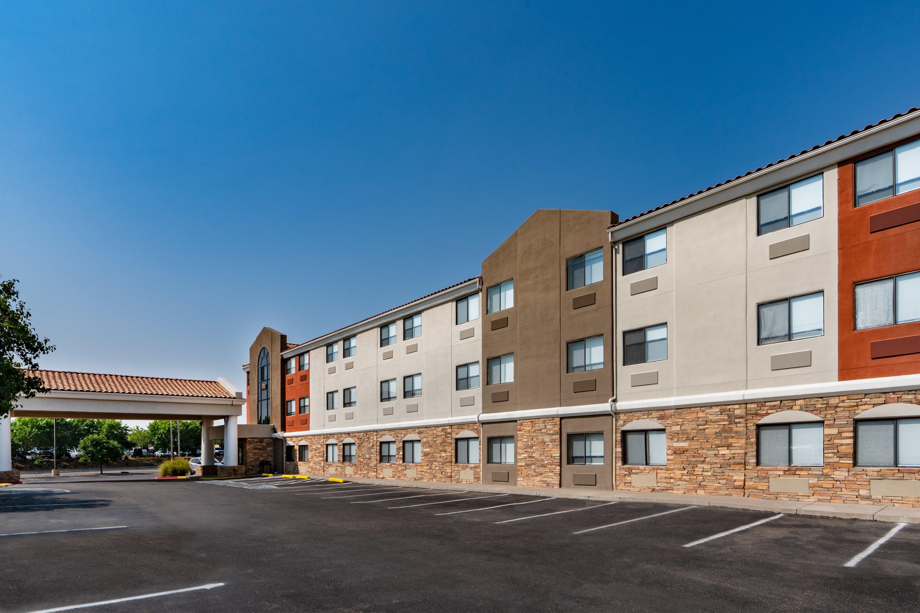Holiday Inn Express Hotel & Suites Albuquerque - North Balloon Fiesta Park By Ihg Kültér fotó