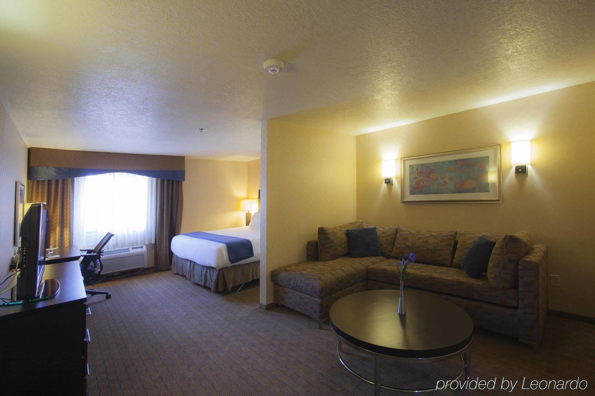 Holiday Inn Express Hotel & Suites Albuquerque - North Balloon Fiesta Park By Ihg Kültér fotó