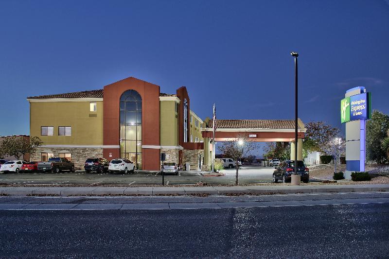 Holiday Inn Express Hotel & Suites Albuquerque - North Balloon Fiesta Park By Ihg Kültér fotó